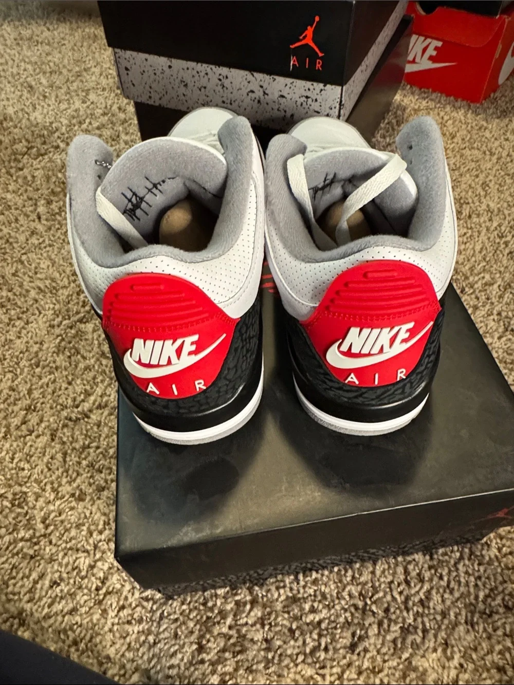 Jordan men’s' White/Grey/Red Retro 3 Sneakers
